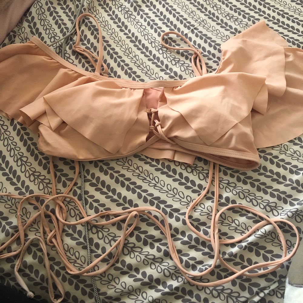 Off the shoulder ruffle tie bikini top